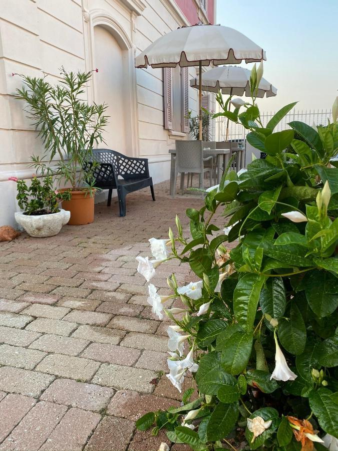 Villino Ermione Maison d'hôtes Marina Di Pisa